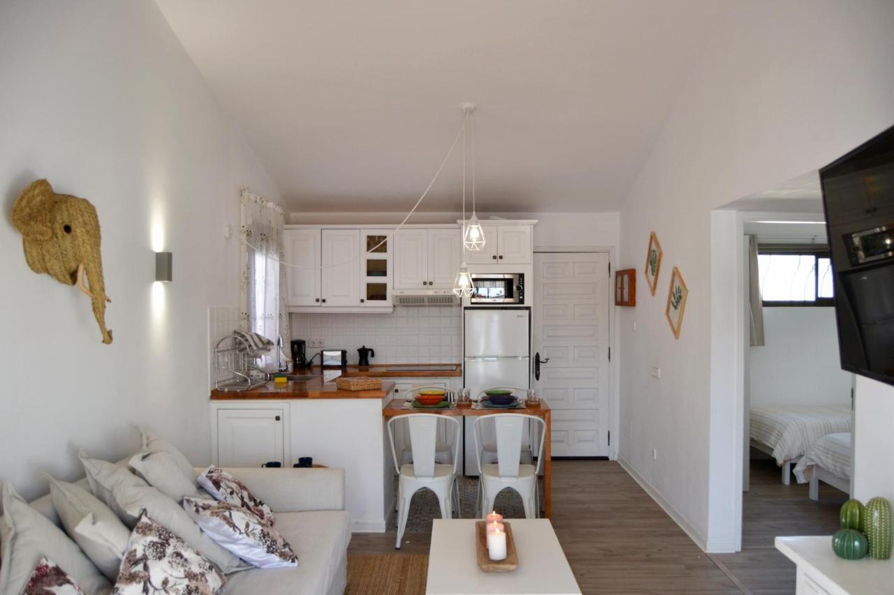 White Exclusive Bungalow. 2 Rooms, Garden & Pool. Maspalomas (Gran Canaria) Exterior photo